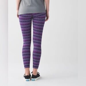 Lululemon High Times Pant
Space Dye Twist Ultra Violet Multi size 8 EUC